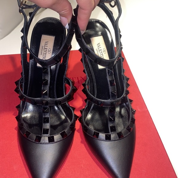 SOLD: Valentino rockstud ankle strap, matte black, size 38 - Picture 1 of 5